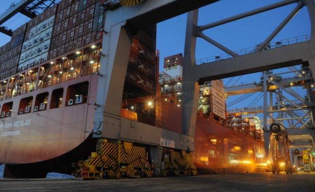 Por Argentina, cae actividad portuaria 20% en marzo.