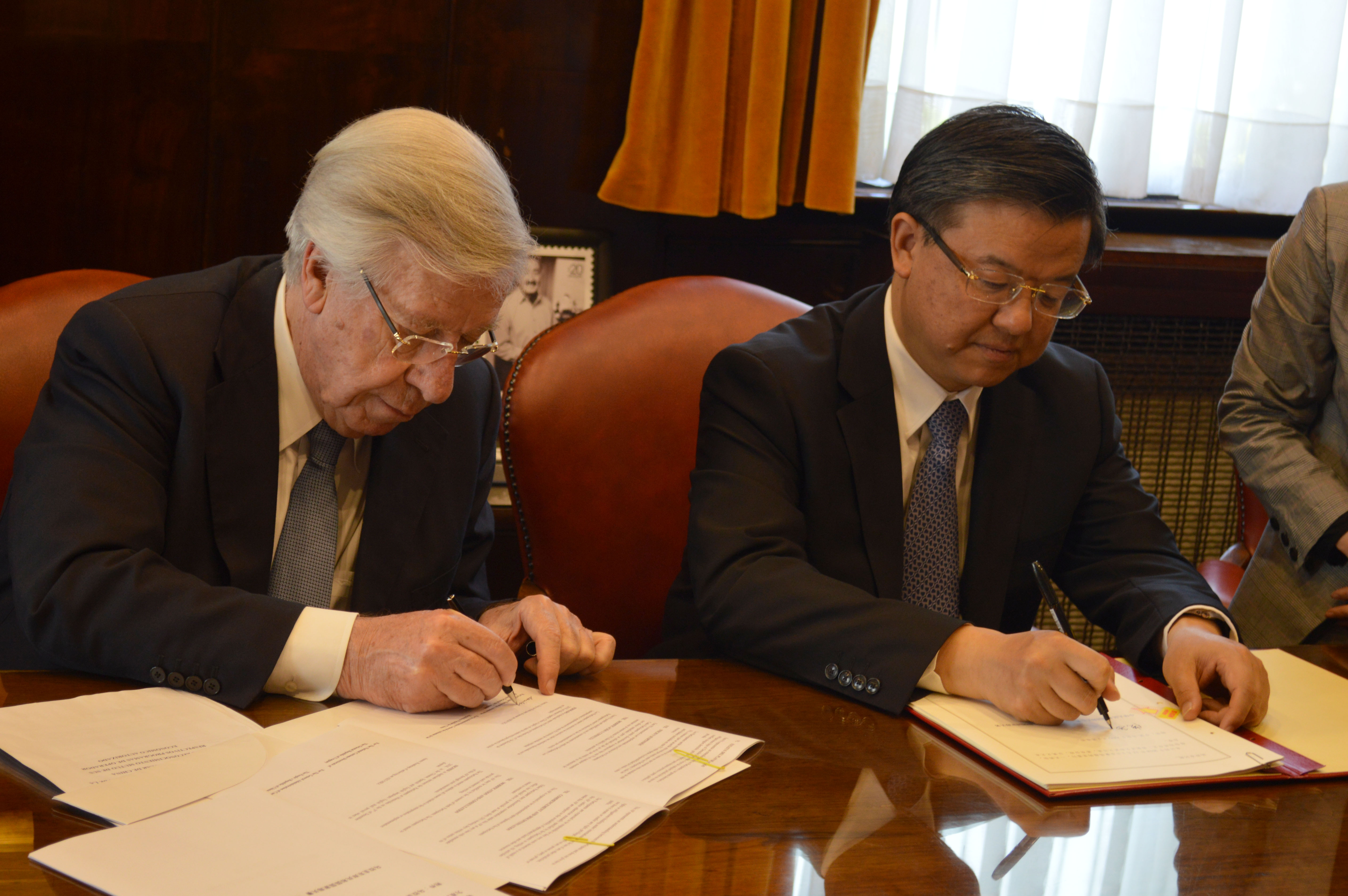 Aduanas de Uruguay y China firman Plan de Acción para Acuerdo de Reconocimiento Mutuo