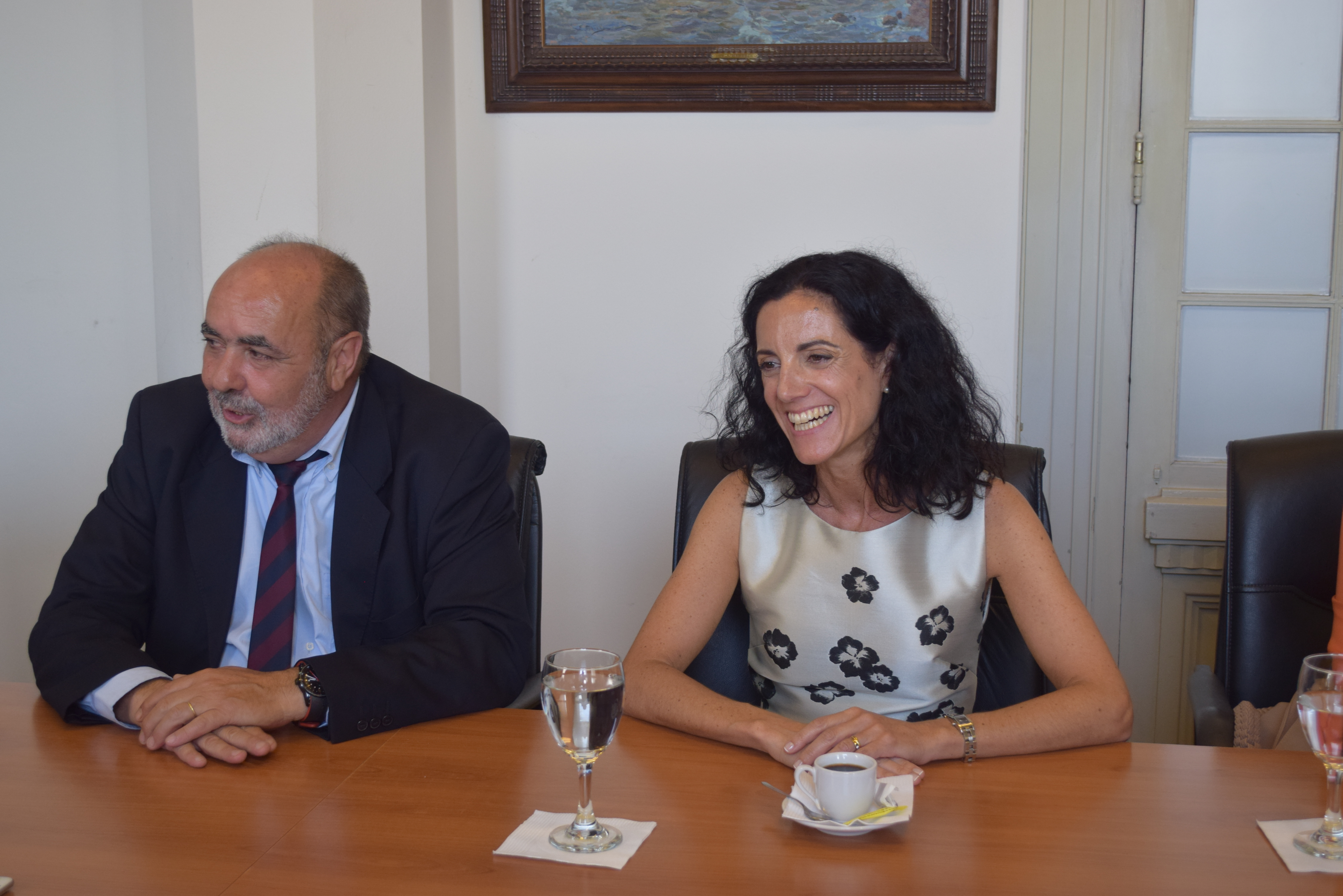 Ministra de Economía realiza visita de trabajo a la DNA