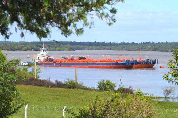 Jurista experto pone en duda desarrollo del proyecto de una hidrovía en el río Uruguay