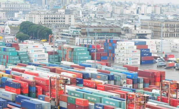 Huelga portuaria pone en riesgo al comercio exterior